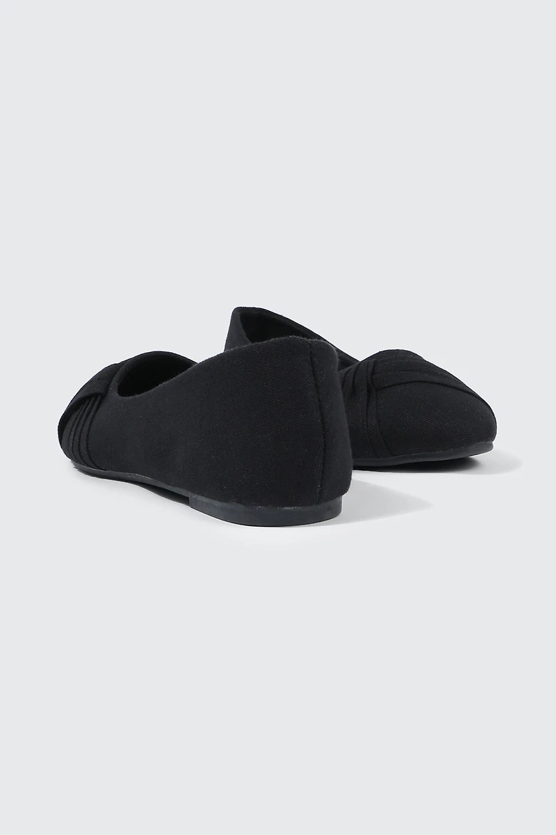 Pleated Round Toe Ballet Flats