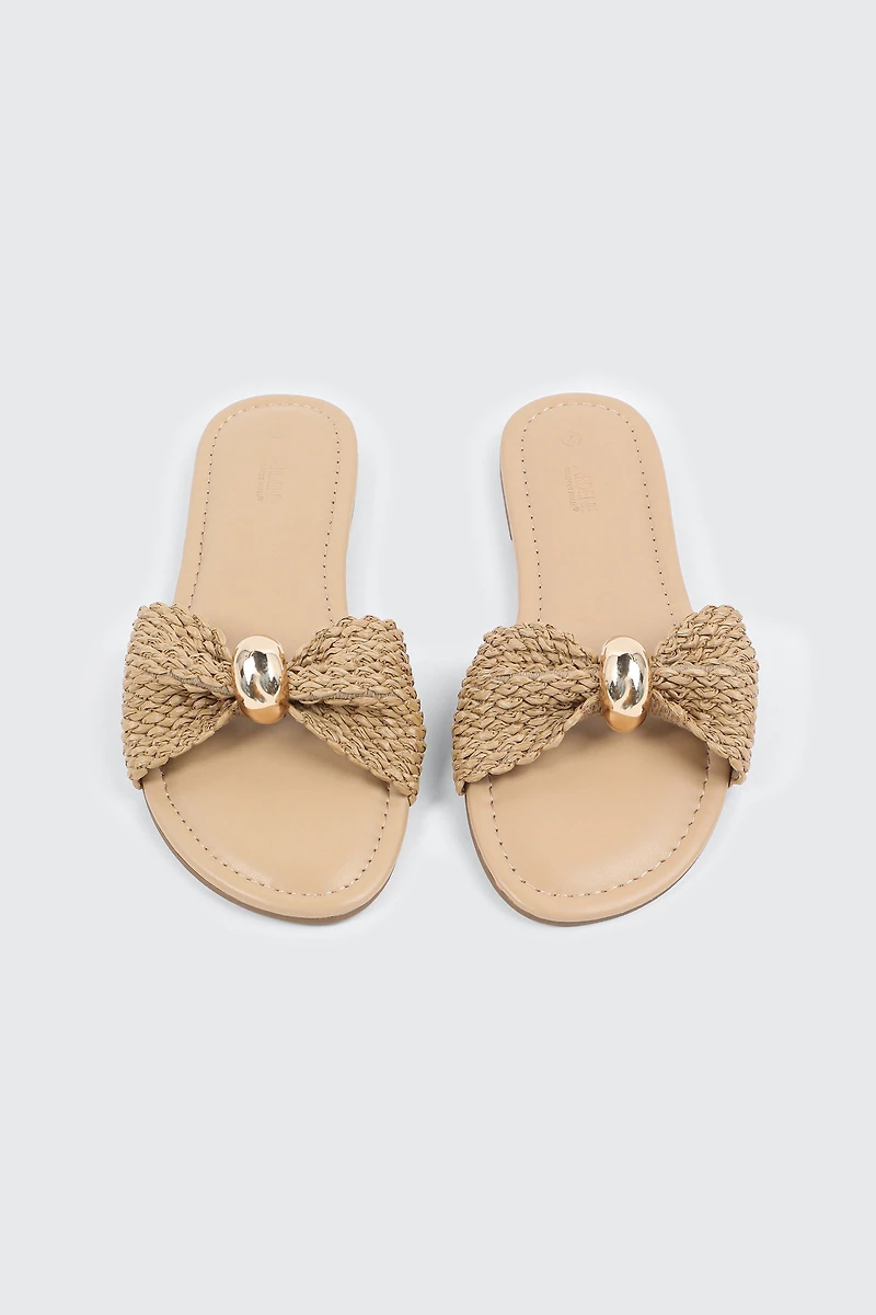 Flat Sandals with Gold Ornament