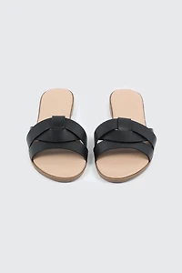 Braided Vamp Flat Sandals