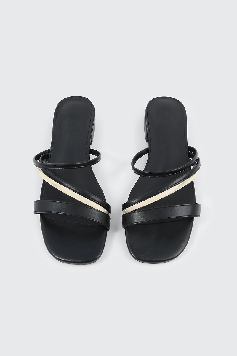 Low Heel Strappy Sandals