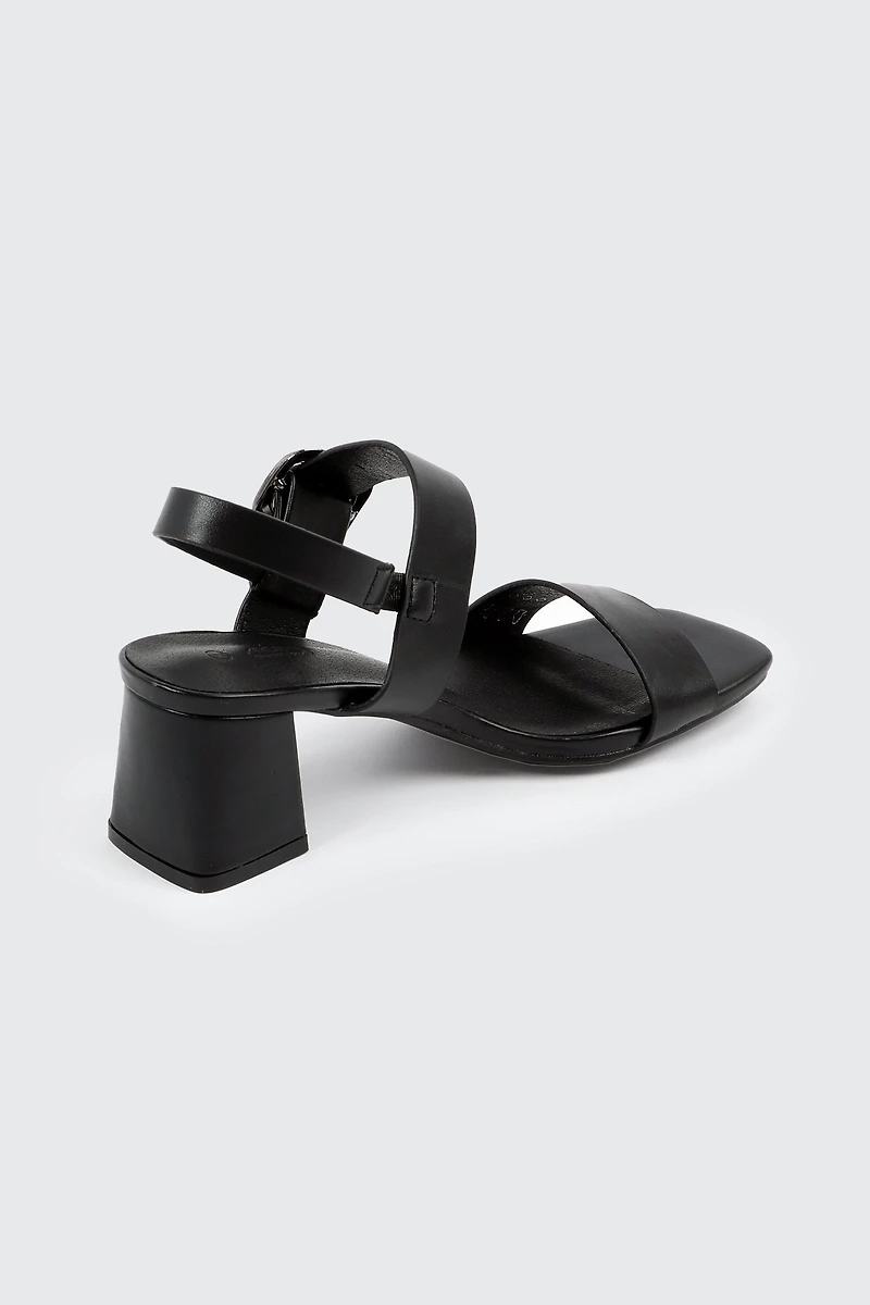 Sandales à talon bloc et sangle sur boucle