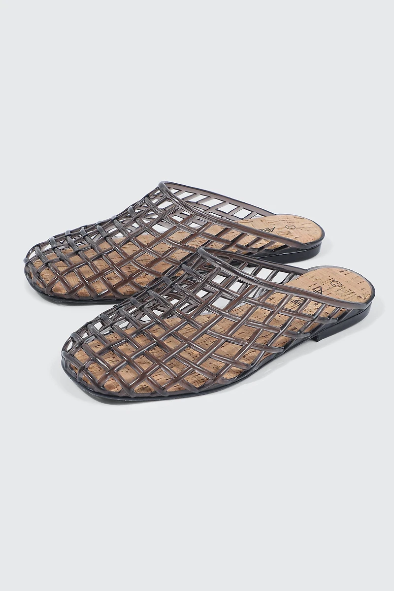 Round Toe Cage Sandals