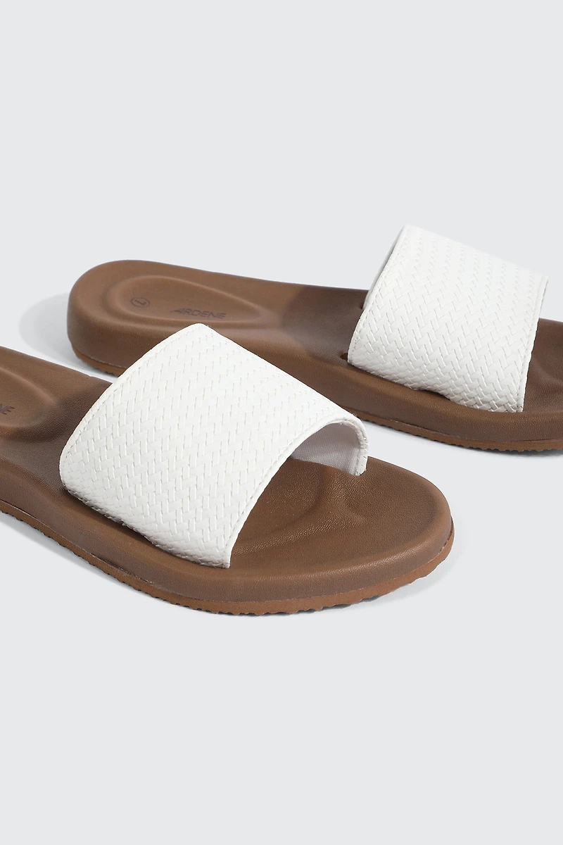Sandales à enfiler