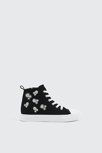 High Top Sneakers with Embroideries