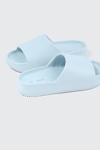 Glissières légères de piscine