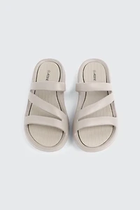 Lightweight Strappy Slide Sandals