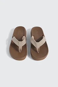 Sandales à talon plat en faux cuir