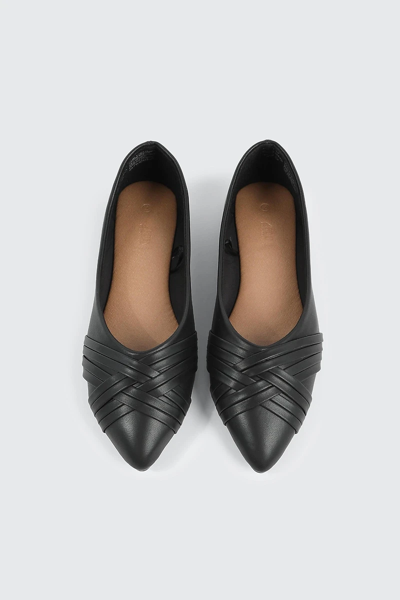 Ballerines pointues en faux cuir | Ardene
