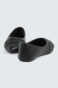 Ballerines pointues en faux cuir | Ardene