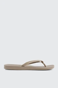 Flip Flops with Thin Straps