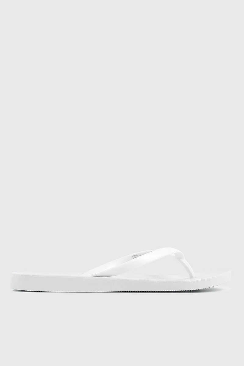 Flip Flops with Thin Straps