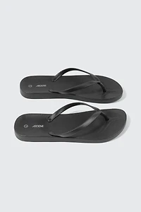 Flip-Flops with Thin Straps