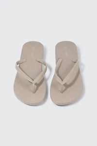 Flip-Flops with Thin Straps