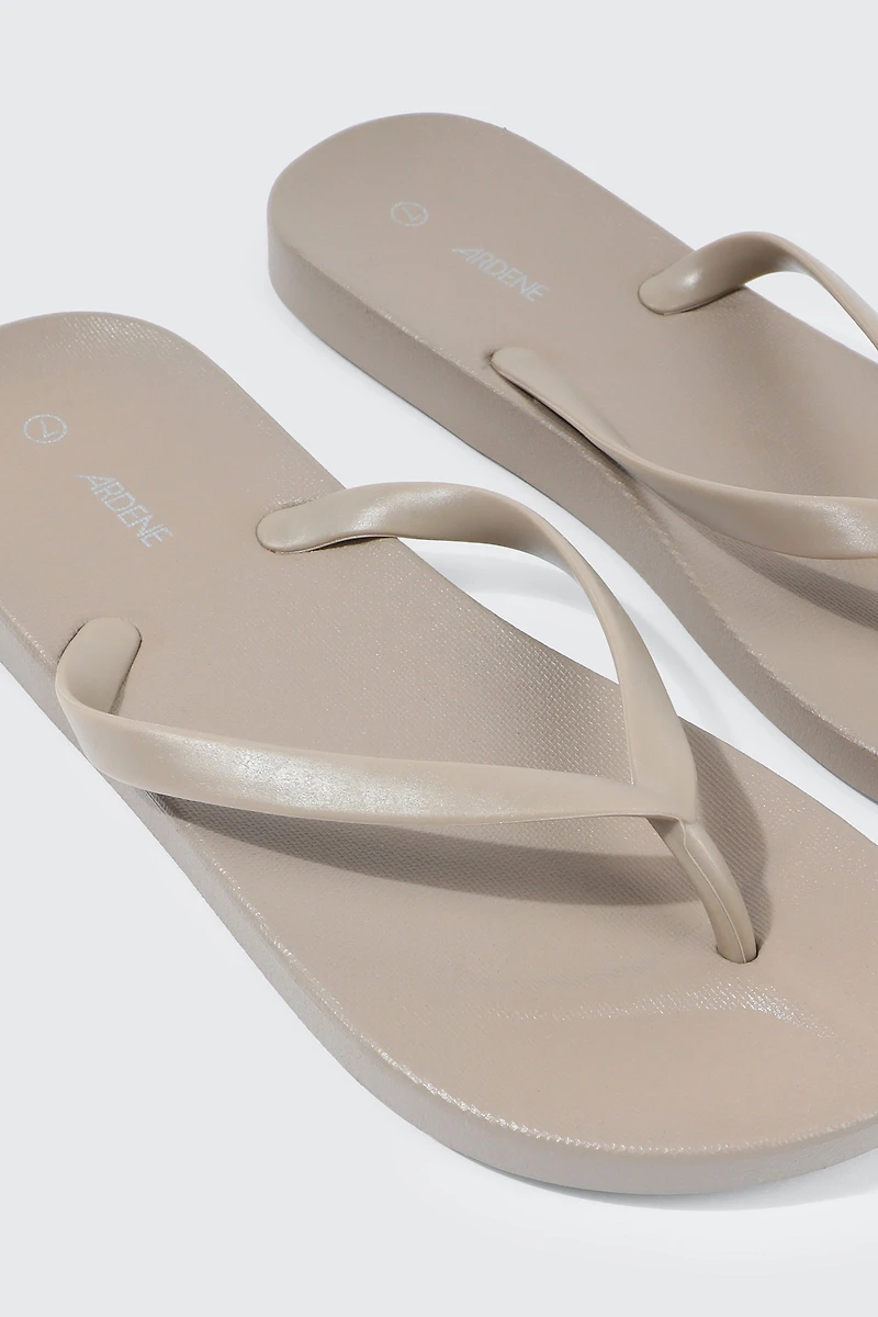 Flip-Flops with Thin Straps