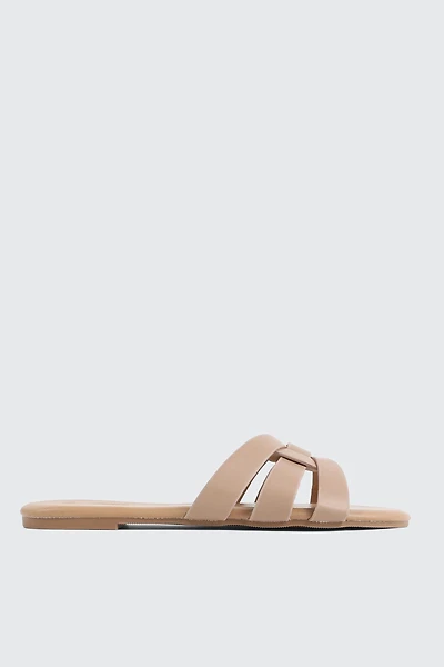 Sandales à brides tressées