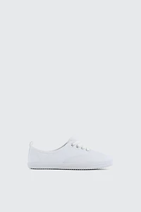Lace up Sneakers