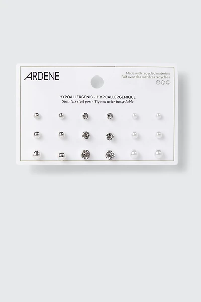 9 paires de boucles d'oreilles à clous