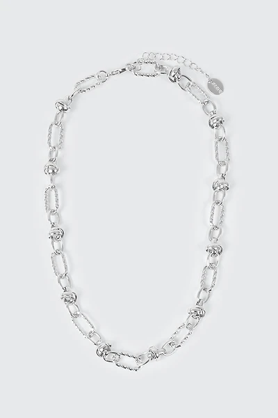 Collier à chaîne entrelacée