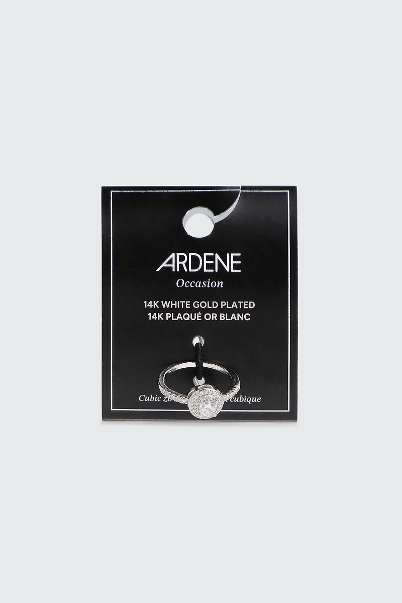 Bague solitaire coussin plaquée or blanc 14K