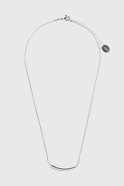 Collier à breloque courbée en acier inoxydable