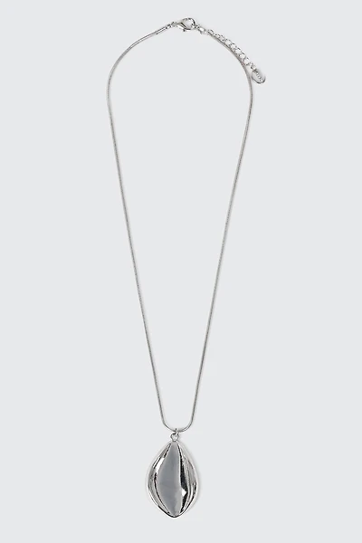 Collier à pendentif ondulé