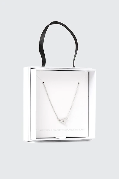 Collier initiale A plaqué or blanc 14K