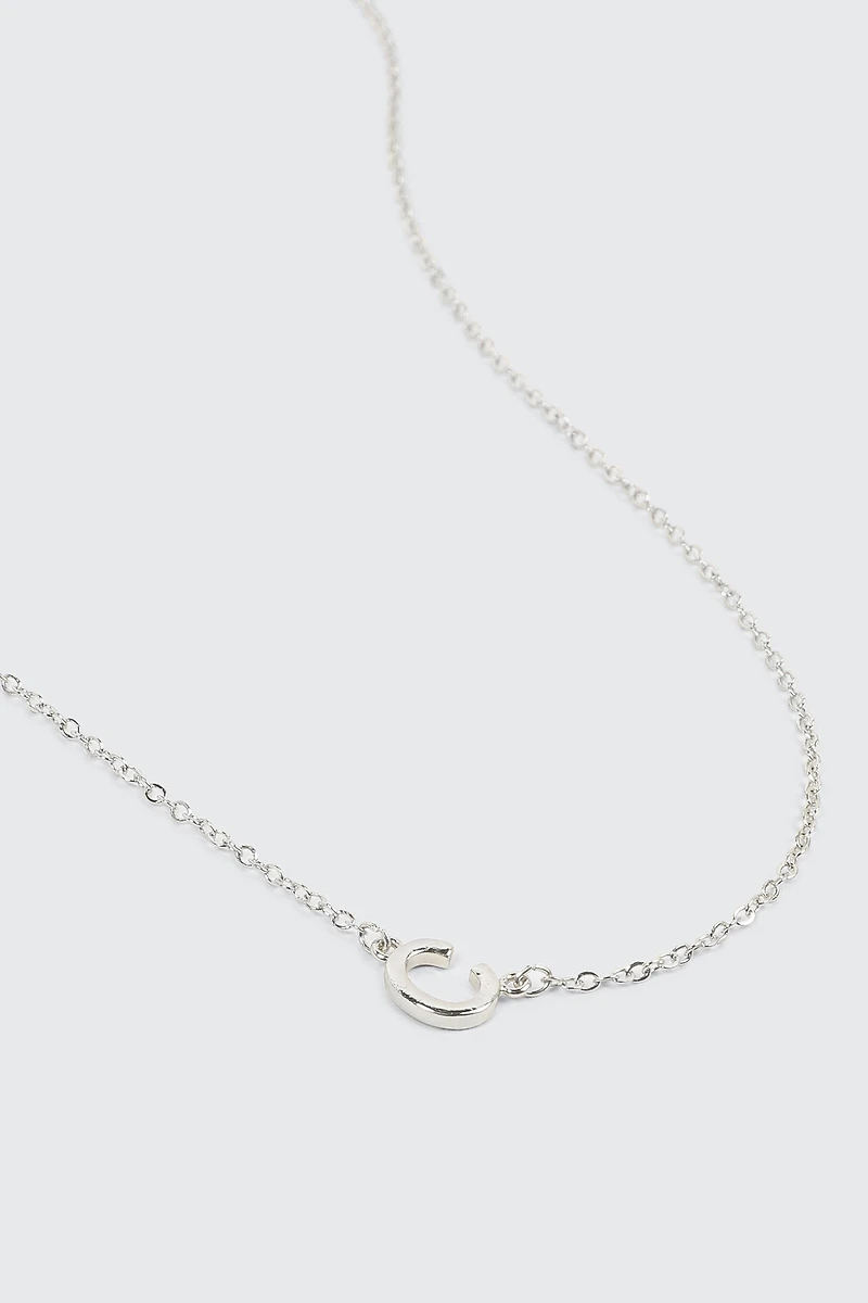 Collier initiale C plaqué or blanc 14K