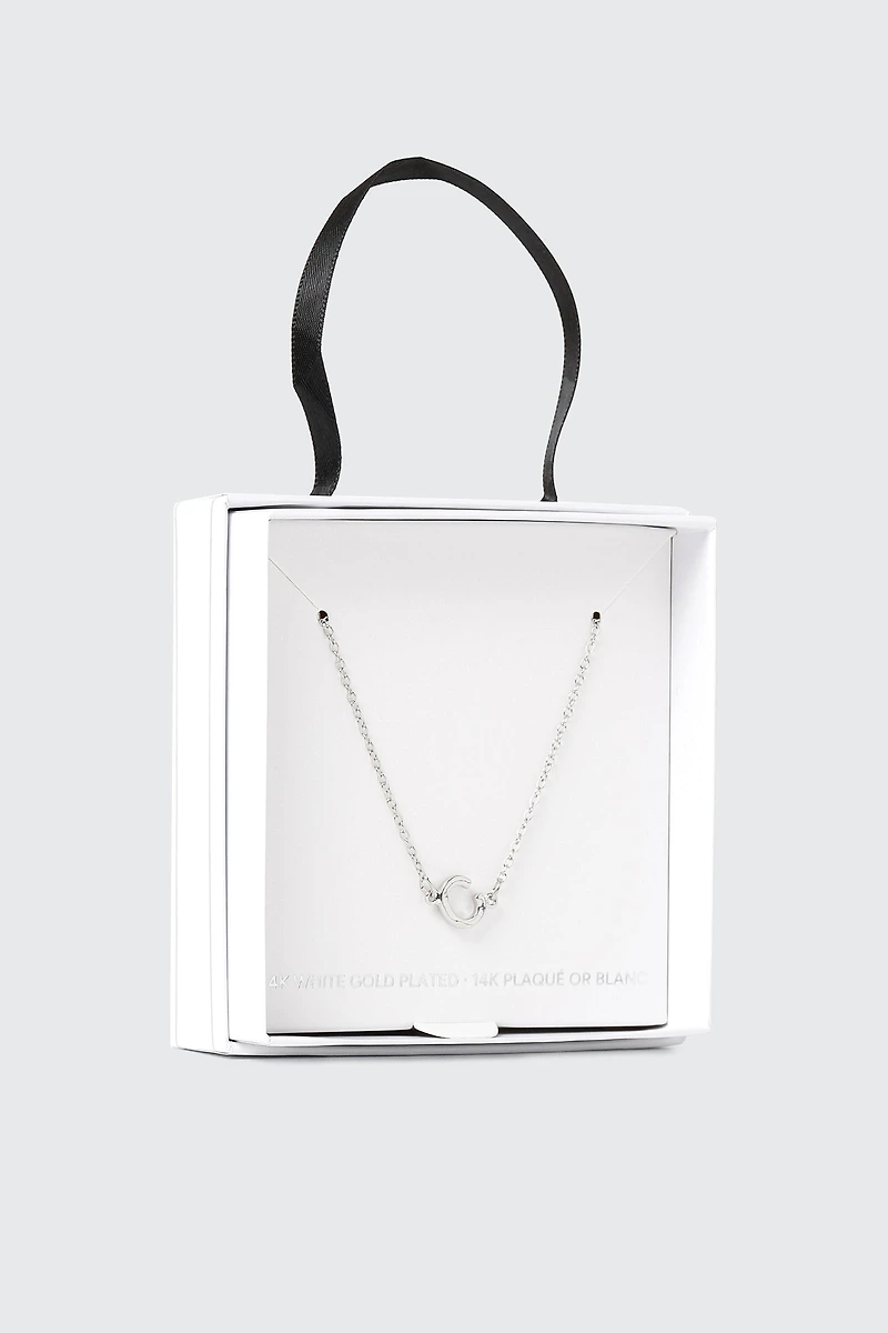 Collier initiale C plaqué or blanc 14K