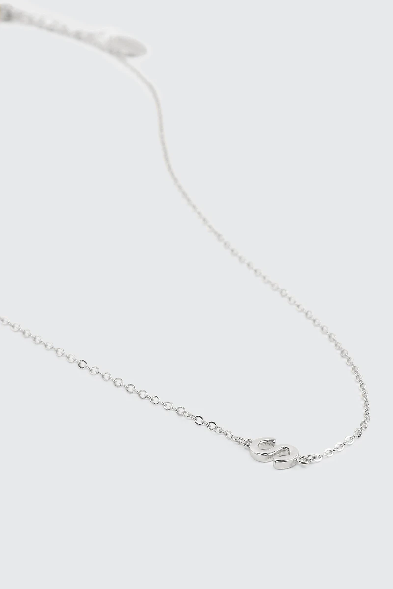Collier initiale S plaqué or blanc 14K