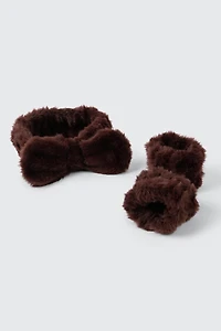 Ensemble bandeau et poignets assortis en fausse fourrure 