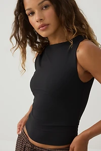 Camisole courte à col bateau PURAFORM