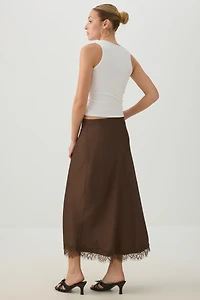 Jupe maxi en satin et dentelle