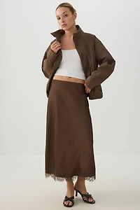 Jupe maxi en satin et dentelle