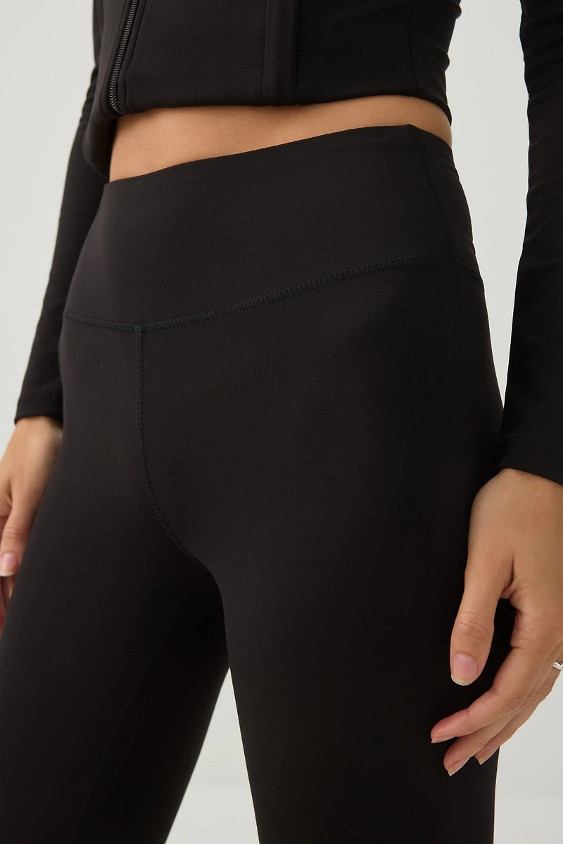 MADESOFT™ Sculpt Flared Leggings