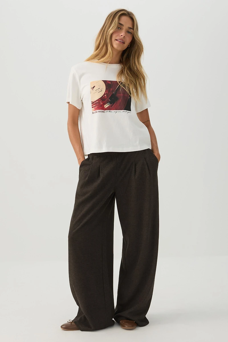 Pantalon en tricot à jambe large avec plis