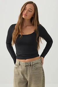 Scoop Neck Long Sleeve Top