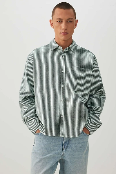 Chemise rayée à manches longues et coupe carrée