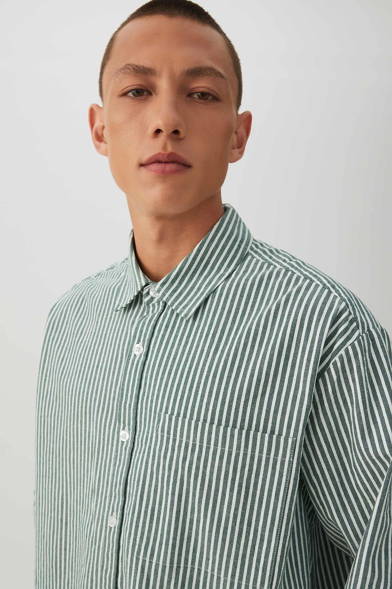 Chemise rayée à manches longues et coupe carrée