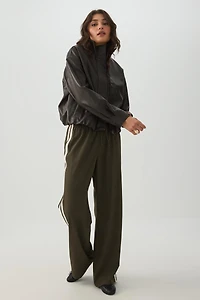 Manteau en faux cuir à col montant