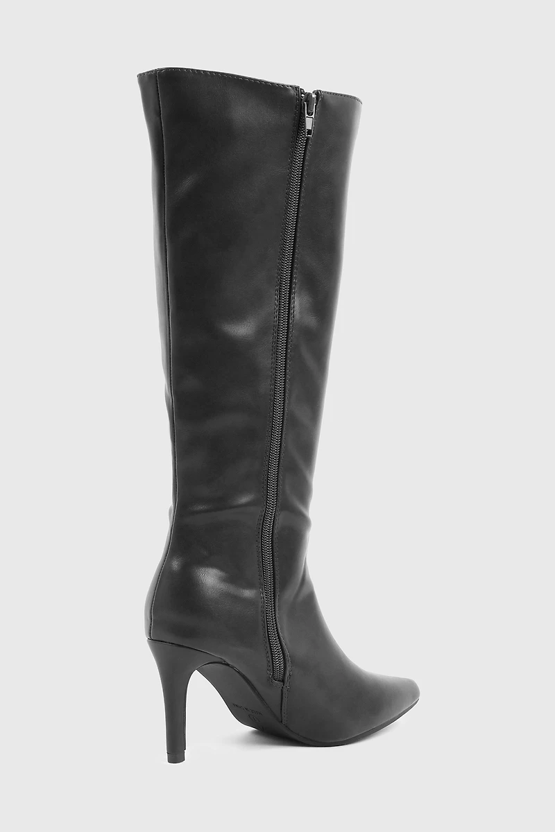 Bottes à talon haut et bout pointu