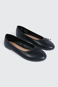 Ballerines à bout rond avec boucle