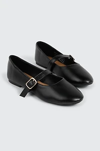 Pointy Toe Flats