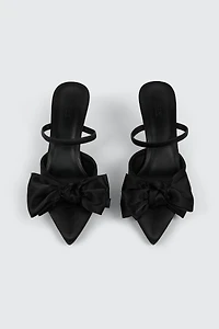 Talons hauts pointus à boucle