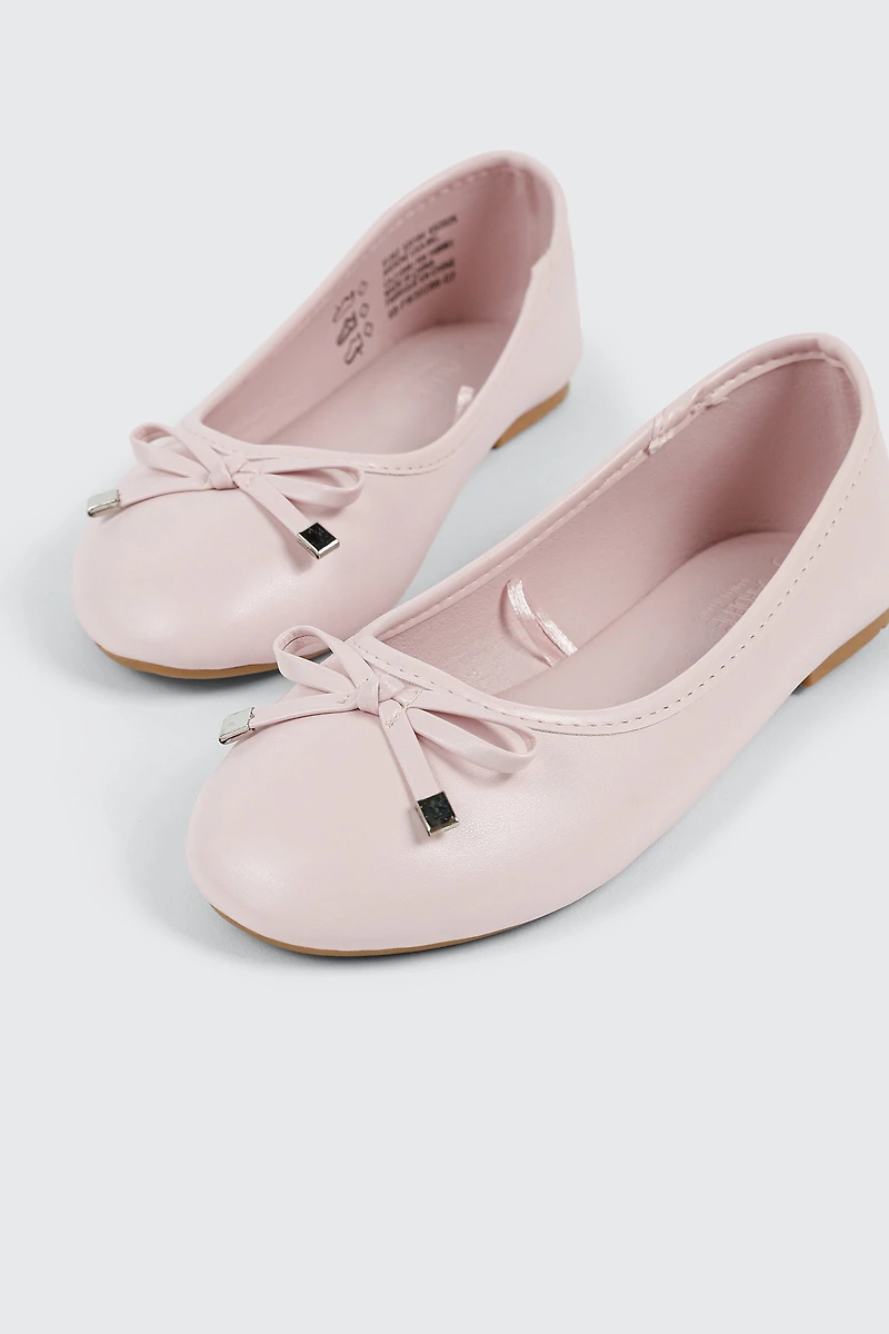 Ballerines à bout rond avec boucle