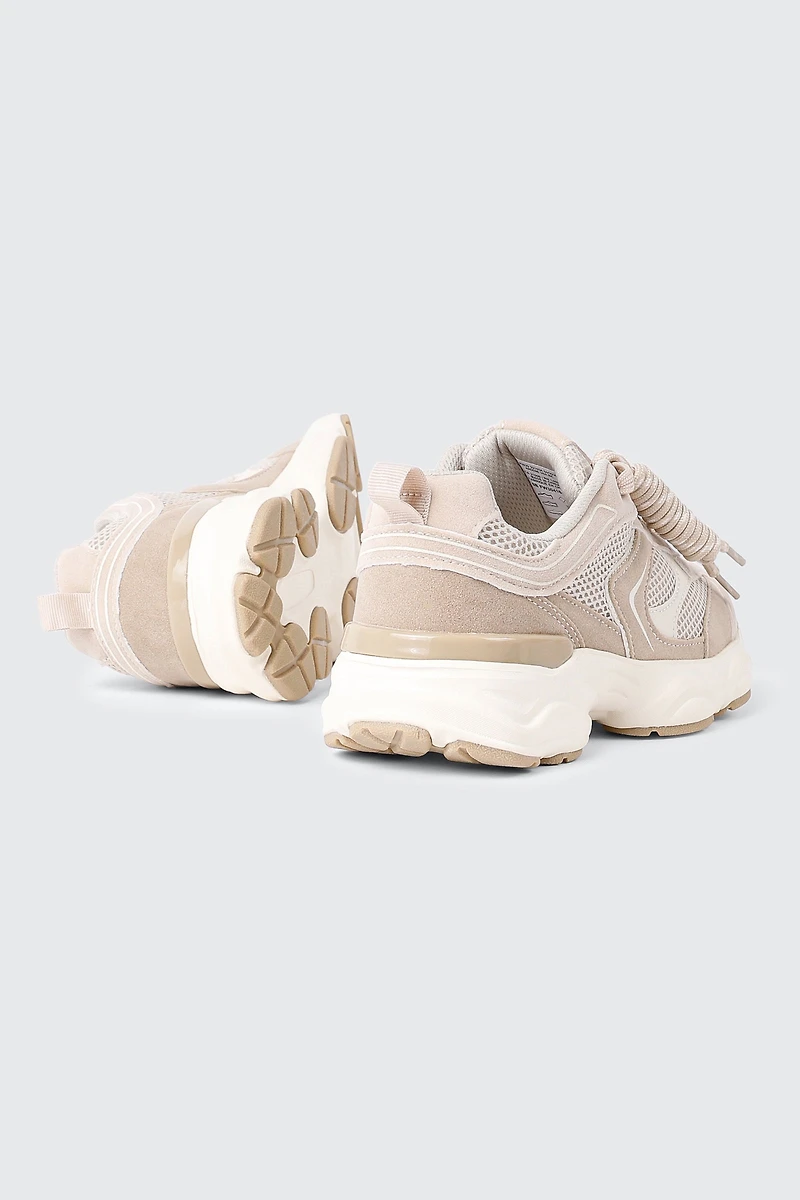 camactive™ Jogger Sneakers