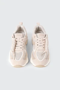 camactive™ Jogger Sneakers