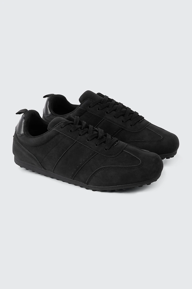 Tennis Shoes