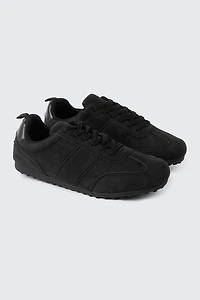 Tennis Shoes