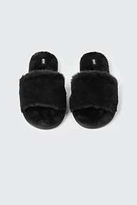 Pantoufles en fausse fourrure