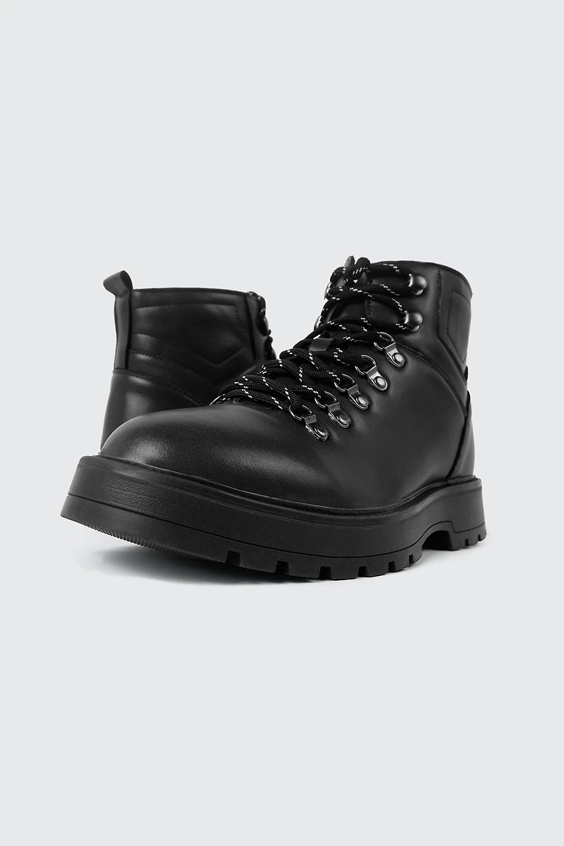 Warm Lined Lace Up Boots